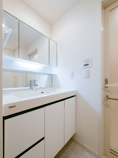 【洗面所】LaSante麻布十番