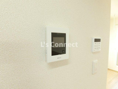 【セキュリティ】 | アイワスクエア | 突然の来客時もＴＶモニターホンでしっかり確認。