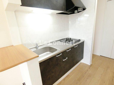 【キッチン】 | アイワスクエア | ２口ガスコンロのシステムキッチン。