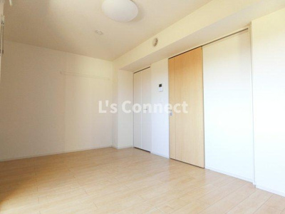 【居間・リビング】 | ピーフォー | ８．１帖の洋室です。