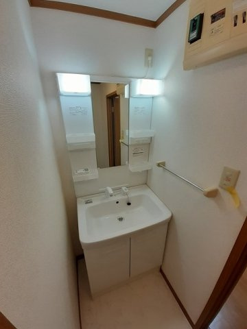 フロール・Ｍ　Ⅱの洗面所|洗面所です