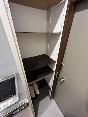 クオーターキャビンの収納