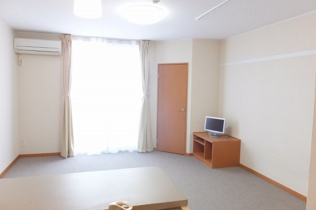 レオパレスエスポワールＨＩＲＯの寝室