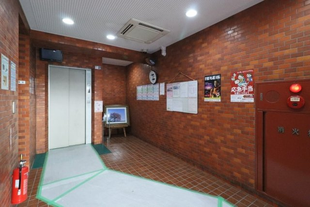 第３２宮庭マンションのエントランス