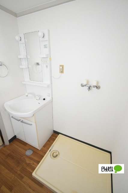 ＫＧ　Apartmentsの洗面所