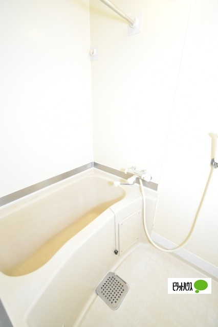 ＫＧ　Apartmentsの浴室