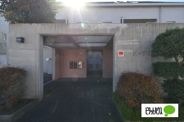 ＫＧ　Apartmentsのエントランス