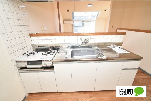 ＫＧ　Apartmentsのキッチン