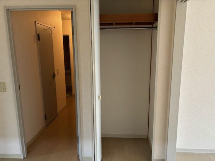 ミーツハオスK B棟の玄関|明るい玄関です