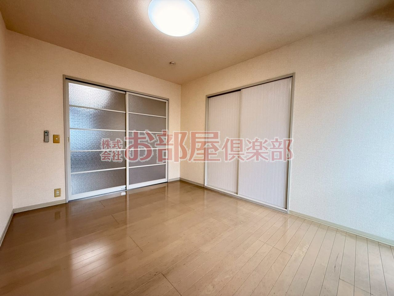 ミーツハオスK B棟の洋室|広々とした洋室です