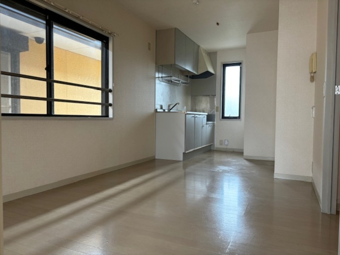 ミーツハオスK B棟の居間・リビング|おしゃれな居間です