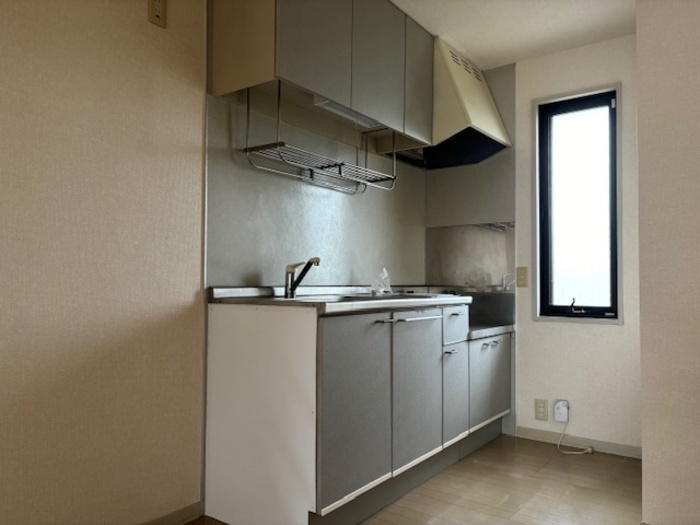 ミーツハオスK B棟のキッチン|コンパクトなキッチンで掃除もラクラク