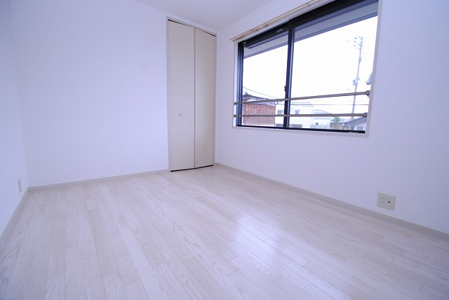 ミーツハオスK B棟の洋室|明るい洋室です