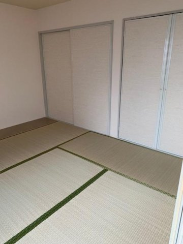 ミーツハオスK C棟の和室|和室ならではの温かな和の空間で寛ぎの時間を過ごせます