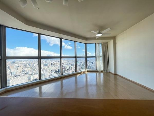 【居間・リビング】 | セントプレイスタワー