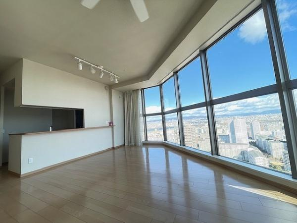 【居間・リビング】 | セントプレイスタワー