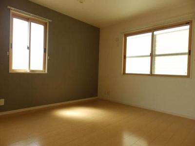 【洋室】 | ラ・ピオーネ