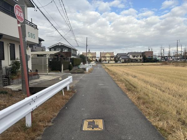 岡崎市赤渋町本屋敷・中古戸建の前面道路含む現地写真|前面道路です。