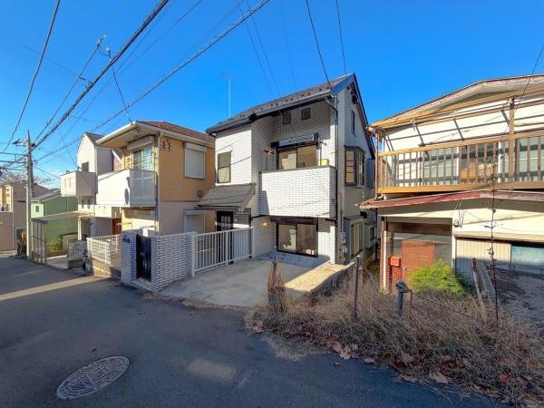 横浜市港北区篠原町の中古一戸建の外観