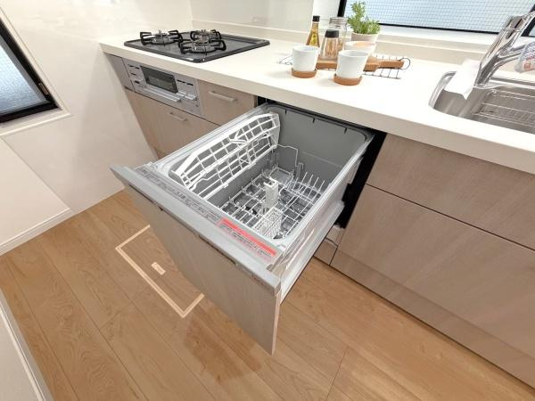 横浜市港北区篠原町の中古一戸建のキッチン