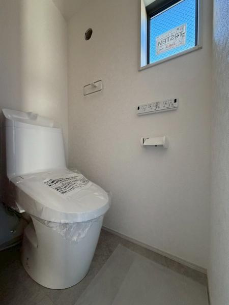 横浜市鶴見区上末吉４丁目の新築一戸建のトイレ|トイレはもちろん１階と２階にあります！