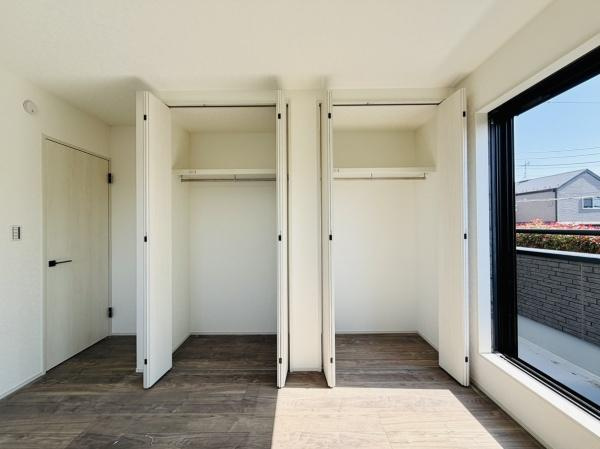 横浜市鶴見区上末吉４丁目の新築一戸建の収納|洋室の収納です(/・ω・)/