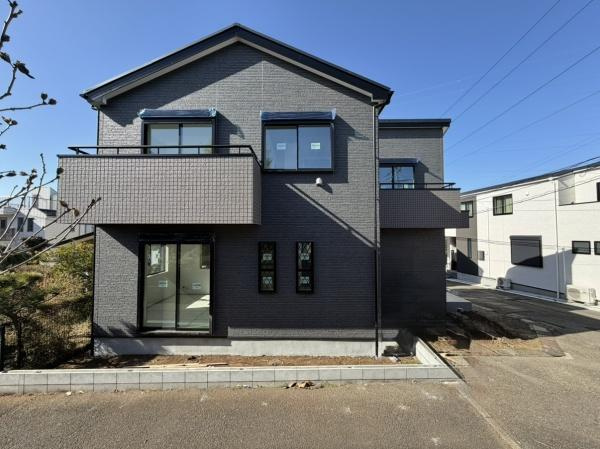 横浜市鶴見区上末吉４丁目の新築一戸建の外観|外観です。完成です。3棟販売中です。まだお好きな間取りをお選びいただけます。