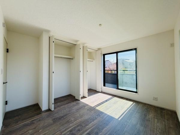 横浜市鶴見区上末吉４丁目の新築一戸建の洋室|ご趣味のお部屋やお好きなスペースとしてお使いいただけます。