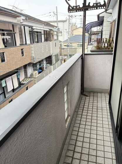 【バルコニー】