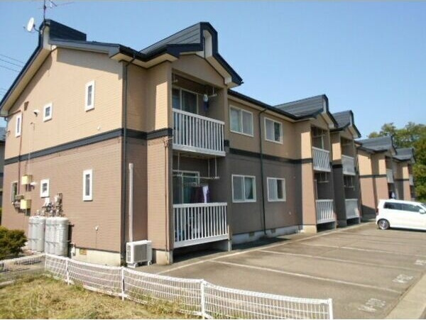 アップルヴィレッジ W棟の外観