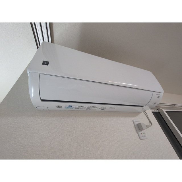 セレスティア西荘 WESTの設備|エアコン