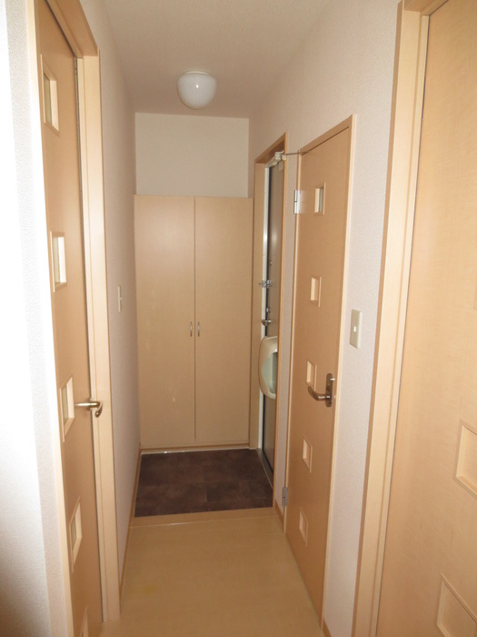 プランドールＫの玄関