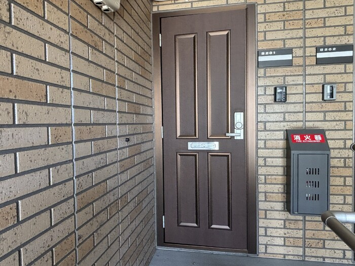 リビングタウン福　B棟の玄関