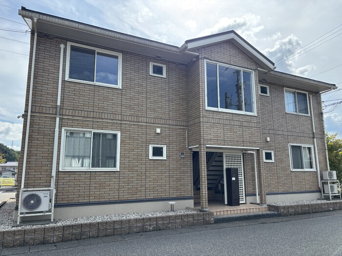 リビングタウン福　B棟の外観