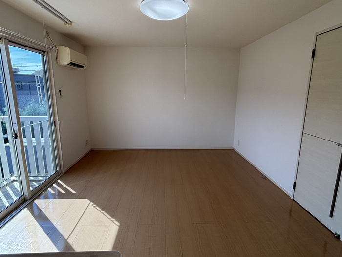 リビングタウン福　B棟の居間・リビング