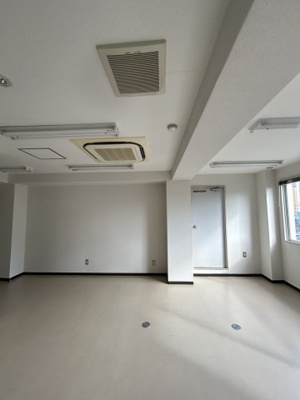 【内装】 | 54ヤングビル