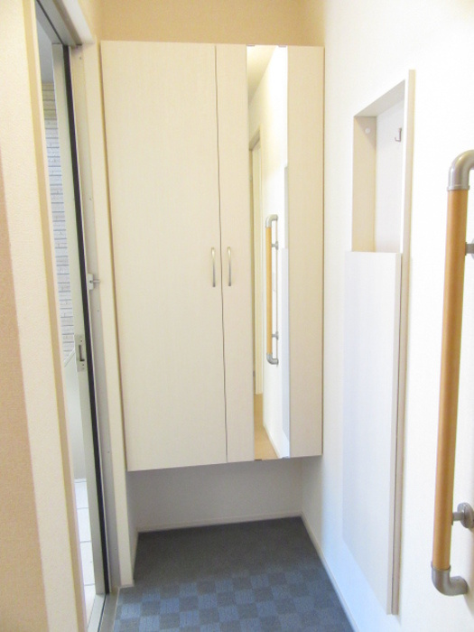 シンパティアの玄関