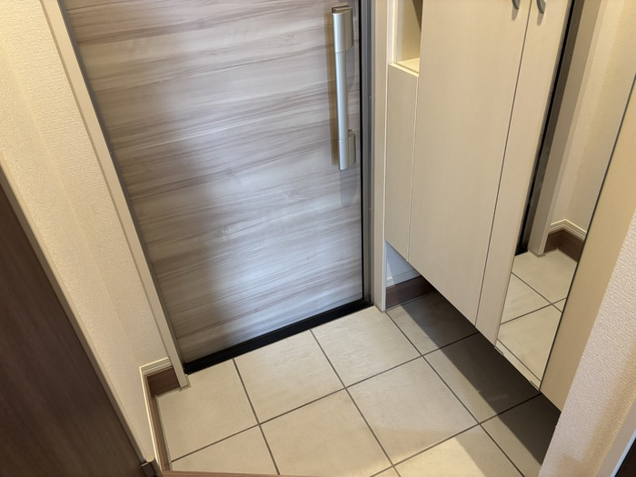 レガーロの玄関