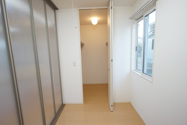 ラヴィアンローズ　B棟の収納