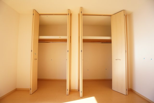 リビングタウン若杉　Ｃの収納