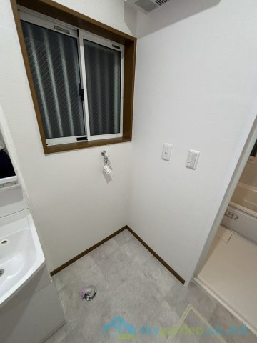 平塚市花水台　中古戸建のランドリースペース