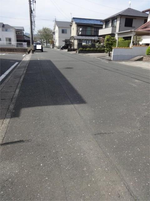 売地　豊川市東曙町193番1、193番2の前面道路含む現地写真|前面道路 