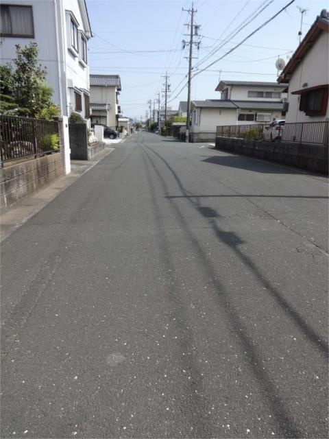 売地　豊川市東曙町193番1、193番2の前面道路含む現地写真|前面道路 