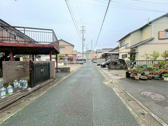 売地　豊川市市田町財木屋の前面道路含む現地写真|南側前面道路