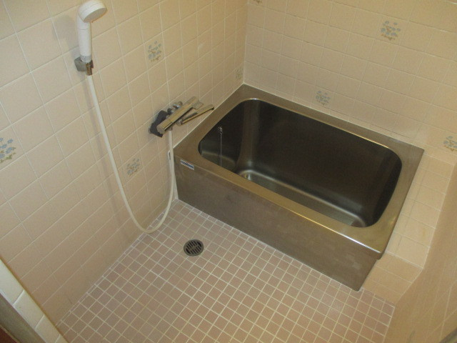 リバーサイド舟戸の浴室