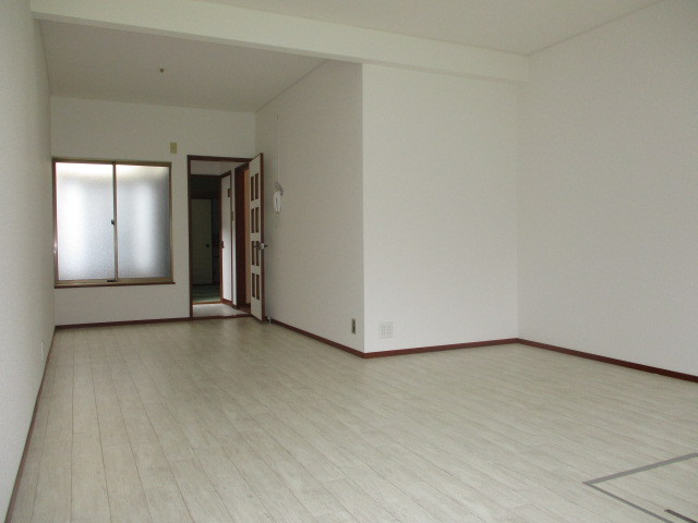 リバーサイド舟戸の居間・リビング