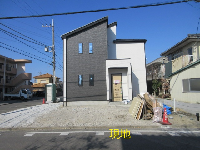 【仲介手数料無料】新築戸建　熊谷市肥塚585-26（全1棟）の前面道路含む現地写真