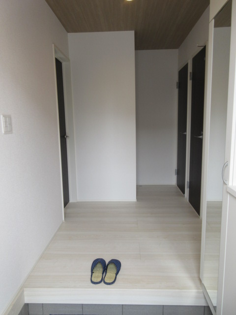 【仲介手数料無料】新築戸建　熊谷市肥塚585-26（全1棟）の前面道路含む現地写真