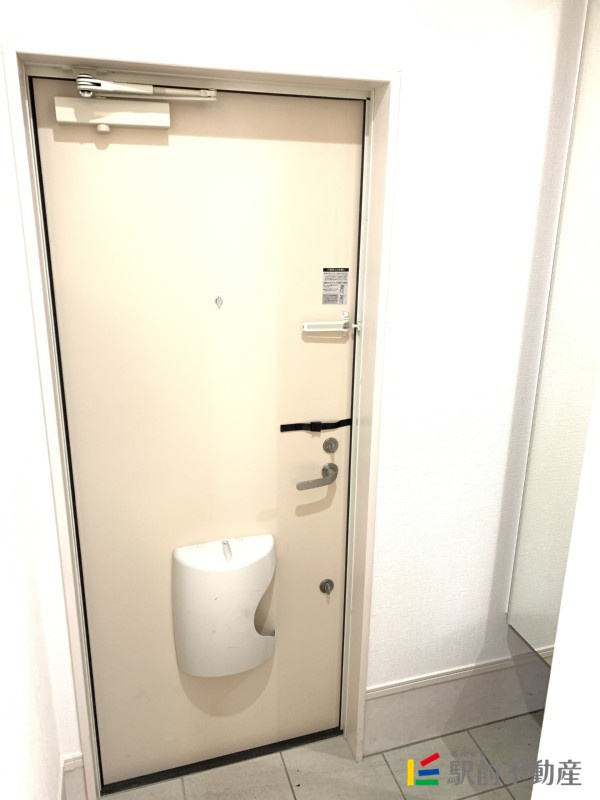 シャンドゥ・フルール Bの玄関