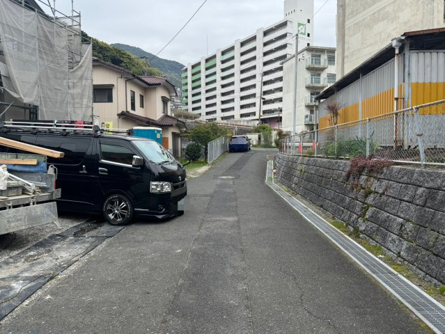 ーBloomーブルームー小倉北区赤坂4丁目1期　【小倉北区　新築戸建て】の前面道路含む現地写真|現地撮影　2026,2,26　ーBloomーブルームー小倉北区赤坂4丁目1期　【小倉北区　新築戸建て】